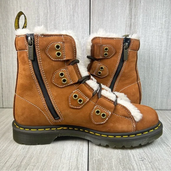 NEW Dr. Martens Docs 31877 Fur Lined Brown Buttersoft Winter Boot Womens Size 10 - Picture 4 of 10